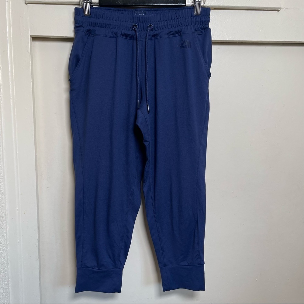 The north Face Women’s  joggers size M navy